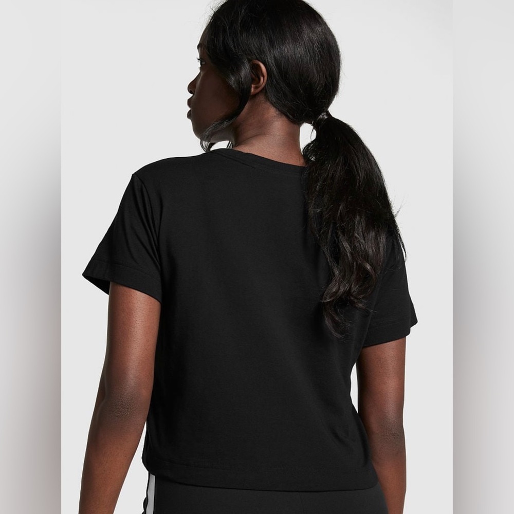 Victoria’s Secret Pink SET Creamer 5” Sweat Shorts & Black Short Sleeve Tee - Picture 8 of 14